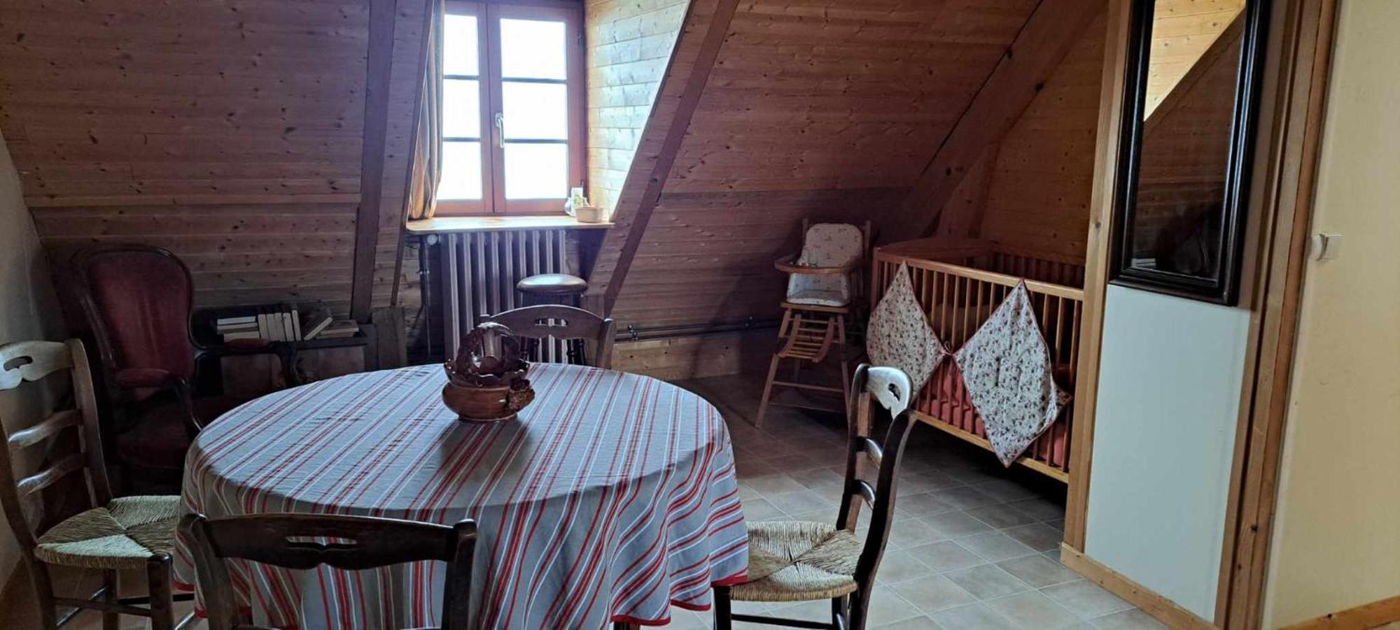 Location A Coucy Le Chateau Exterior foto